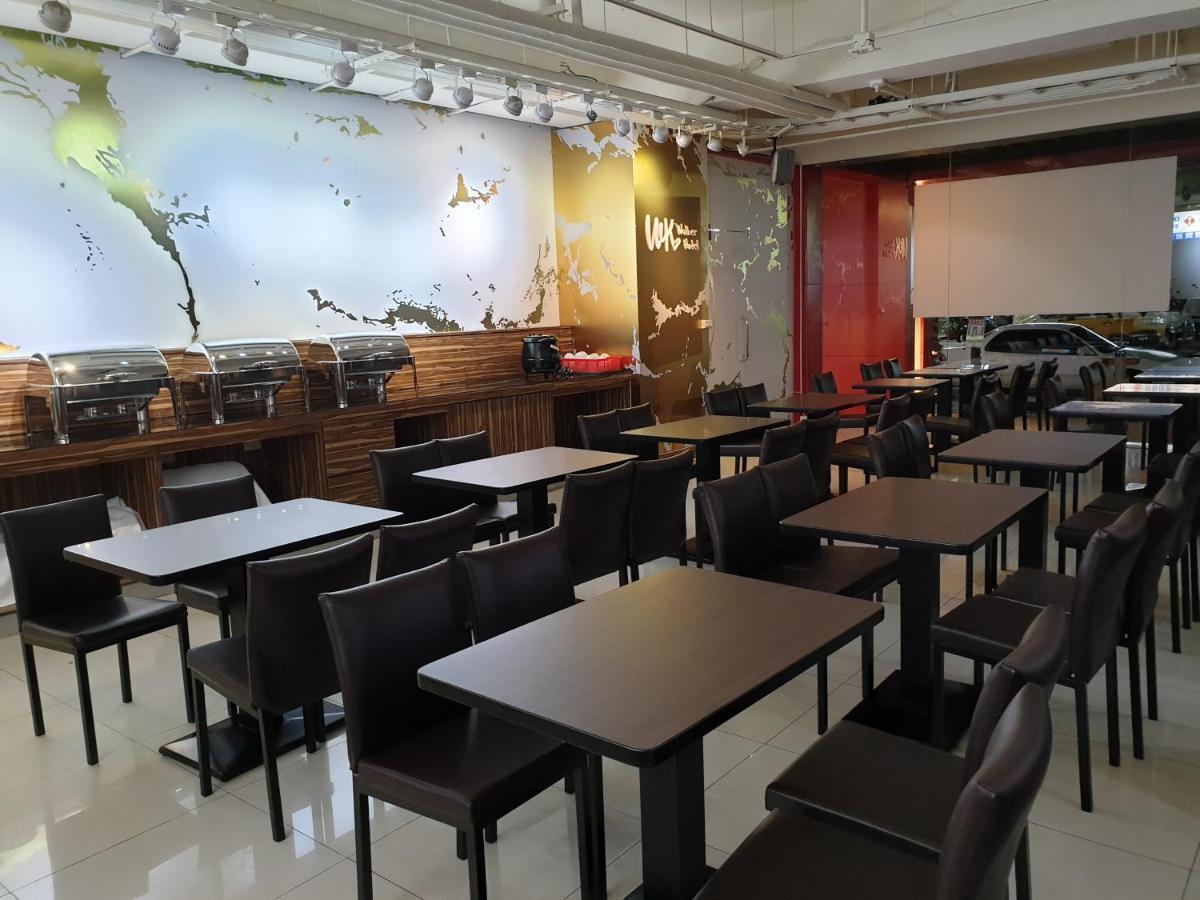 Walker Hotel - Sanchong Taipei Exterior photo