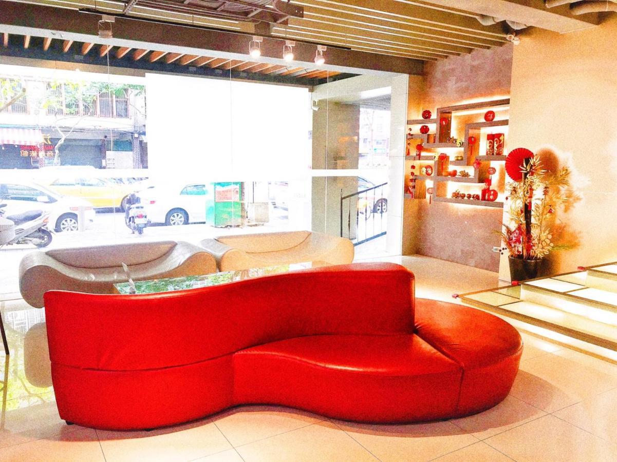 Walker Hotel - Sanchong Taipei Exterior photo
